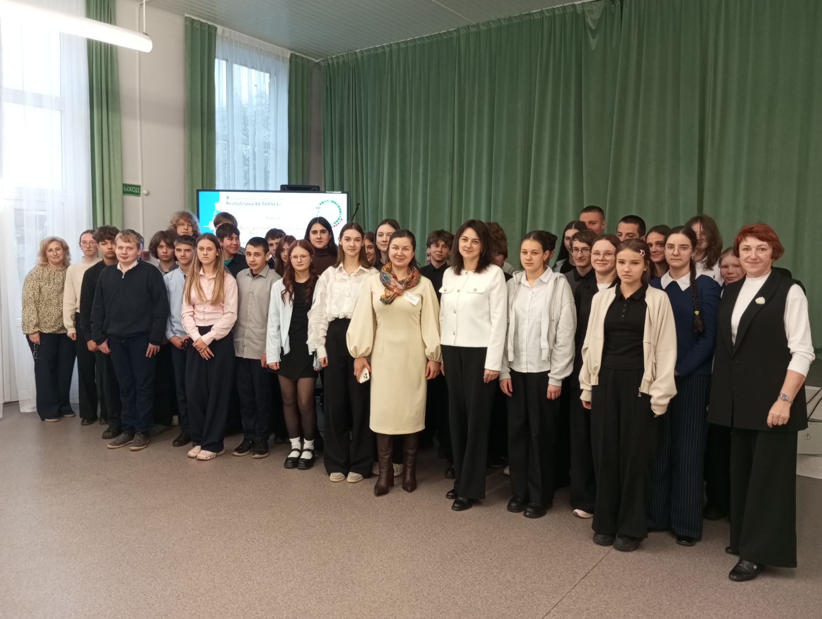 ШАГ: «Быть достойным гражданином Республики Беларусь – значит грамотно пользоваться своими правами, честно и добросовестно исполнять свои обязанности»