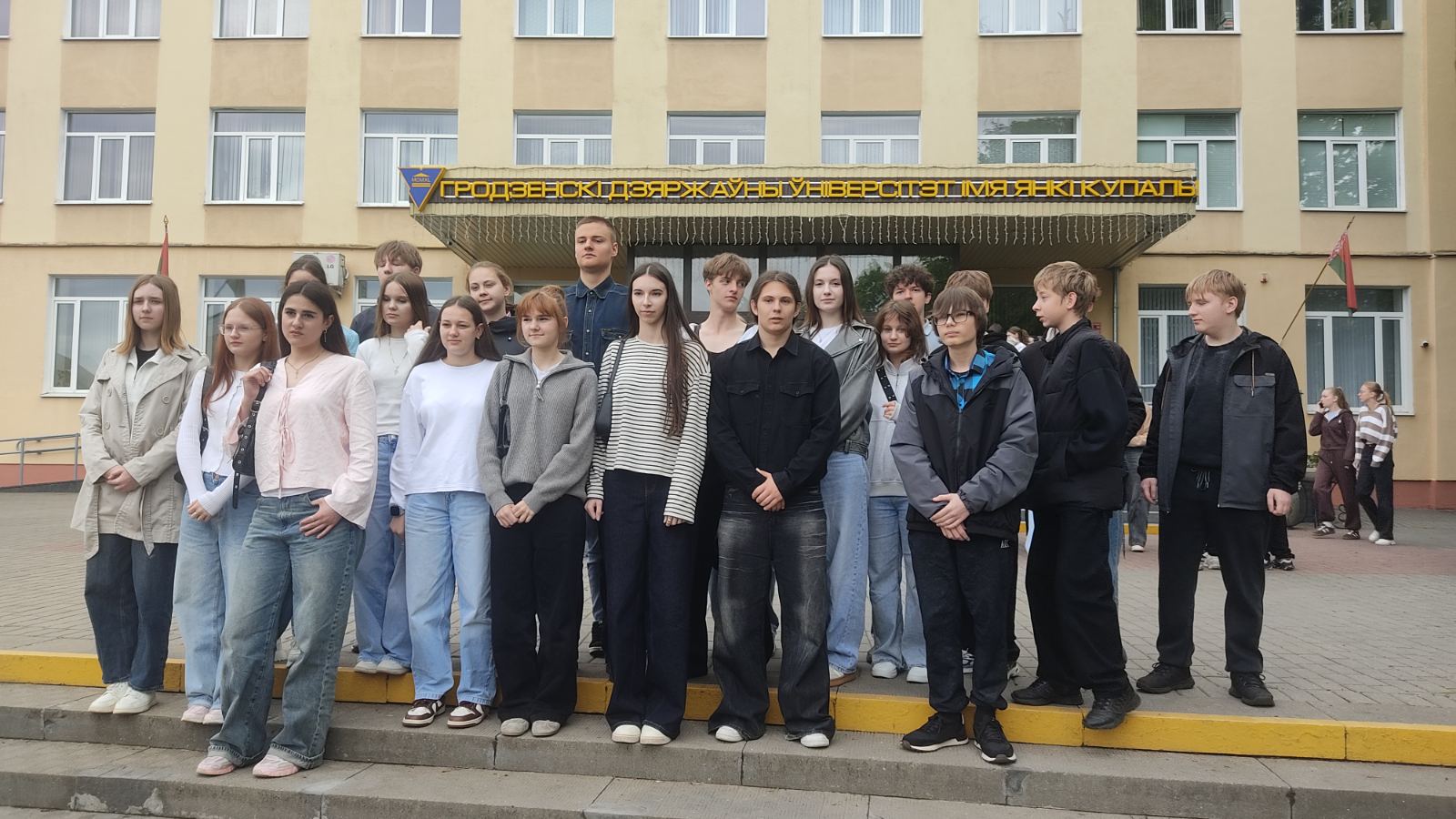 Голосами тех, кто смолк навеки