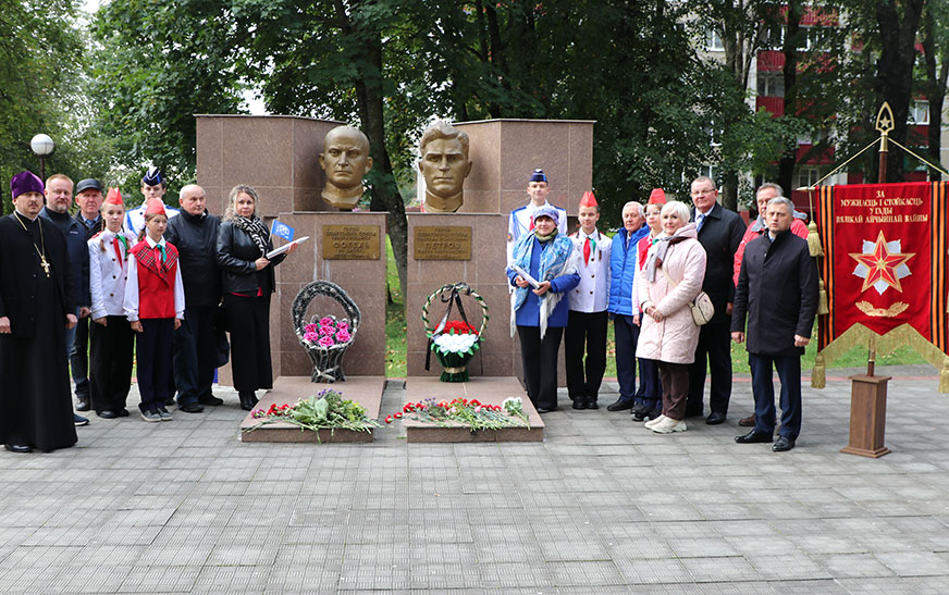 Нам доверена память. Земляки П. Петрова посетили г. Дятлово