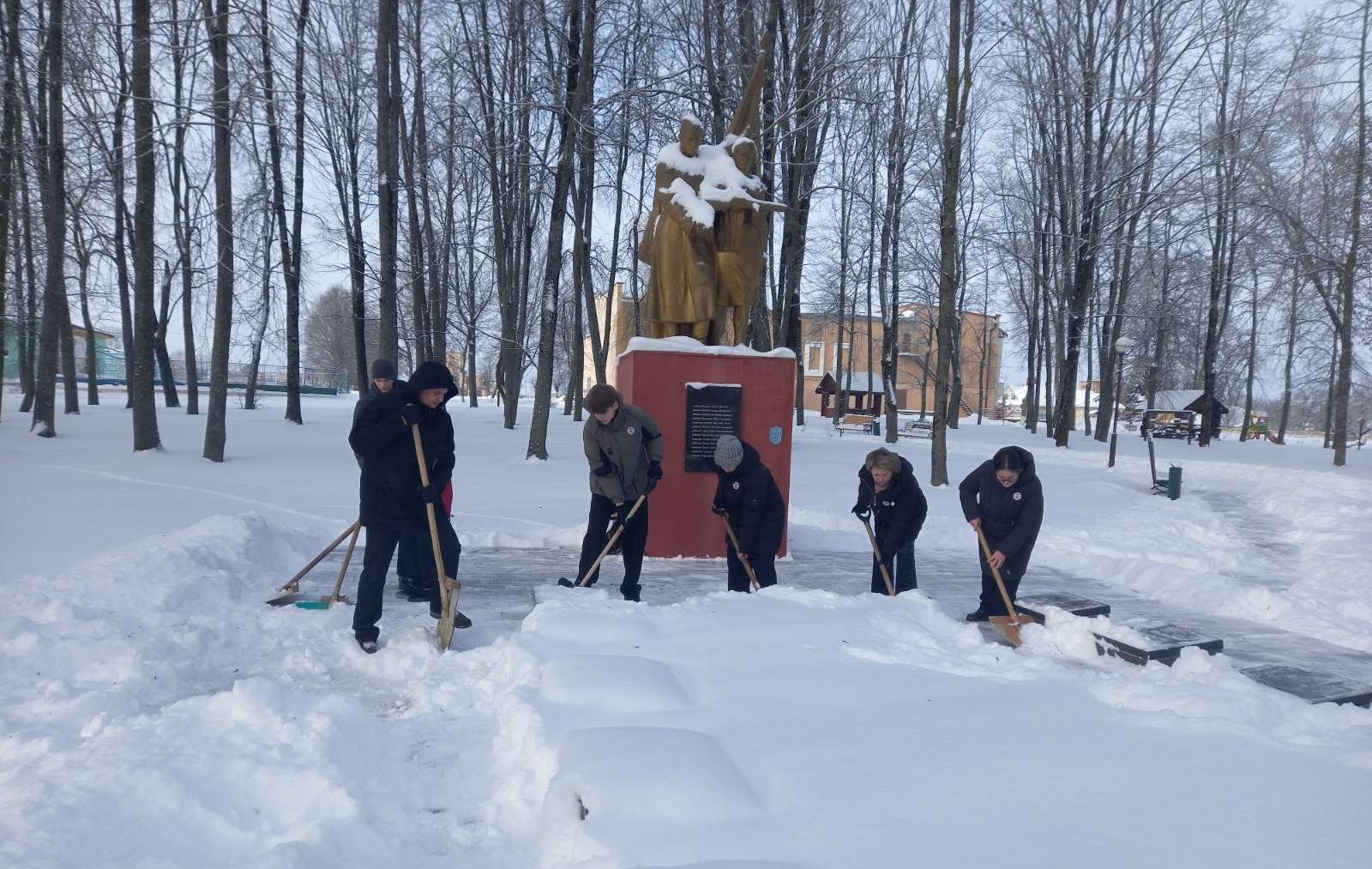 Сердца, согретые добром: волонтёры и патриоты в деле